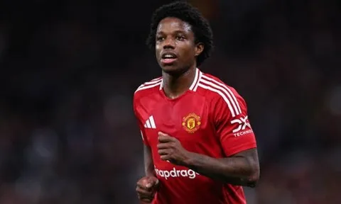 AS Roma đàm phán kép với MU, sau Sancho là Malacia