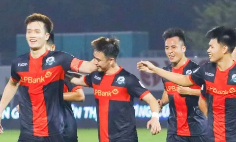 Hoàng Đức kiến tạo, Ninh Bình hạ gục Hà Tĩnh ngay trên sân khách