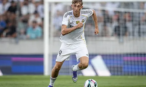 Dean Huijsen - "Số 5" không ai ngờ tới của Real Madrid