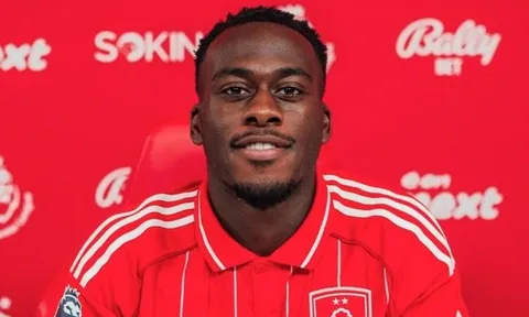 CHÍNH THỨC! Nottingham Forest công bố tân binh Arnaud Kalimuendo, giá 31,5 triệu euro