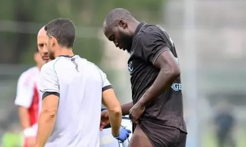 Napoli cân nhắc mua thêm tiền đạo sau chấn thương dài hạn của Lukaku