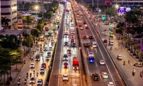 Đi xe trên đường: 2 khung giờ cần tuyệt đối tránh để không bị phạt nặng theo quy định mới