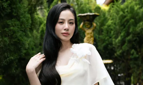 Học trò Mạnh Quỳnh ra mắt Album vol.8 “Thương hoài ngàn năm”