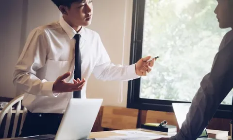 Đàn ông có 3 dấu hiệu này là người có EQ thấp, ai cũng muốn tránh xa