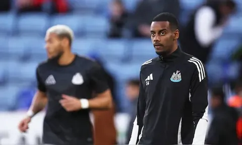 Dấu chấm hết cho mối duyên Isak - Newcastle