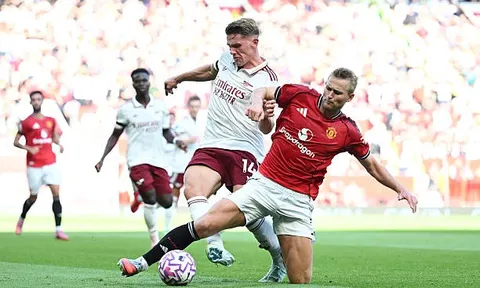 Wes Brown dự đoán chữ ký của Ten Hag sẽ trở thành trụ cột dưới thời Amorim