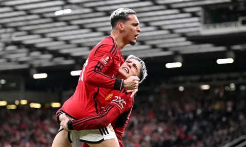 Lời khuyên của Varane dành cho Mainoo sẽ khiến Antony và Garnacho nhìn lại bản thân