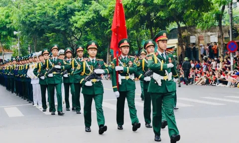 Không khí buổi tổng hợp luyện diễu binh, diễu hành A80: Người dân háo hức chờ đợi, các lực lượng chuẩn bị sẵn sàng