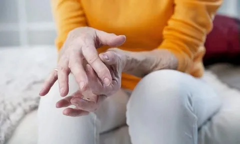 Một căn bệnh nguy hiểm hàng nghìn người mắc phải: Xuất hiện dấu hiệu trước 15 năm mà không ai biết