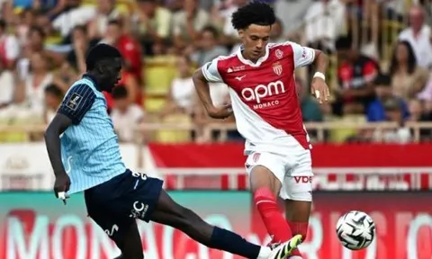 Akliouche trở thành mục tiêu chính của Tottenham sau cú "trượt" Eze