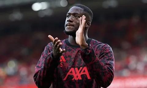 Bài toán phòng ngự của Liverpool không chỉ cần một tân binh