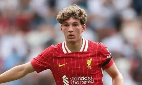 Birmingham City hoàn tất mượn Lewis Koumas từ Liverpool