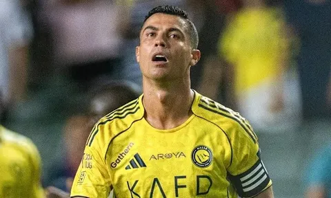 Ronaldo lập kỷ lục mới: 100 bàn cho 4 CLB khác nhau