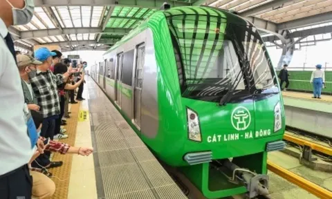 Tin vui cho những ai ở Hà Nội đi xem diễu binh, diễu hành bằng tàu điện trong ngày 2/9