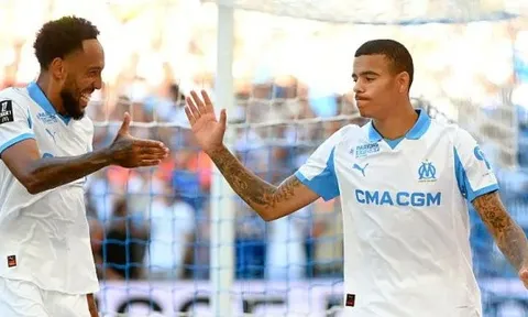 Aubameyang lập cú đúp, Greenwood góp công giúp Marseille vùi dập Paris FC 5-2