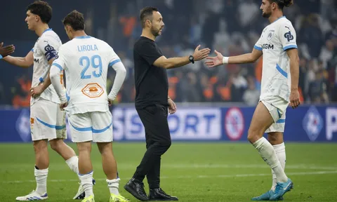 Vì sao một cuộc xô xát lại khiến Marseille đuổi cổ Rabiot?