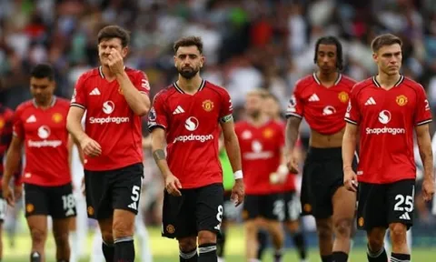 Gary Neville: MU cần gấp tiền vệ trung tâm sau trận hòa Fulham