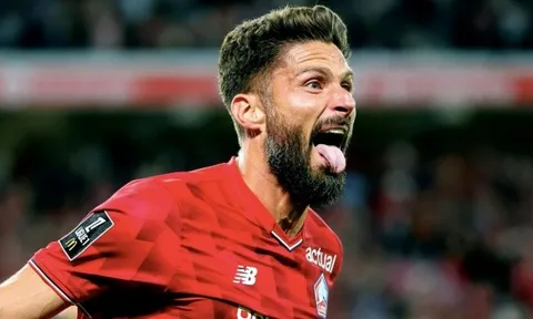 Giroud lập kỷ lục 2 trận/2 bàn, khép lại cánh cửa với Les Bleus