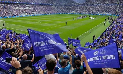 Everton và ngày lịch sử tại sân Hill Dickinson