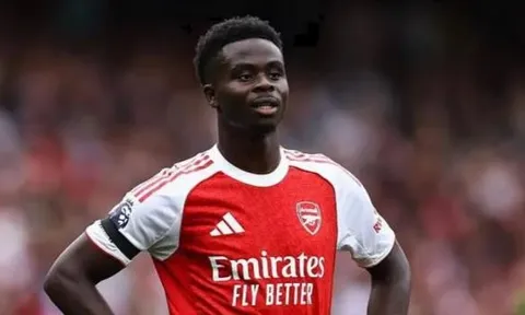 Saka nghỉ 4 tuần, Odegaard nguy cơ lỡ đại chiến Liverpool