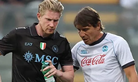 De Bruyne ca ngợi Conte, chỉ ra điểm khác biệt với Guardiola