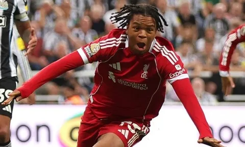 Ngọc quý Rio Ngumoha: Phá kỷ lục Liverpool; Kết liễu Newcastle