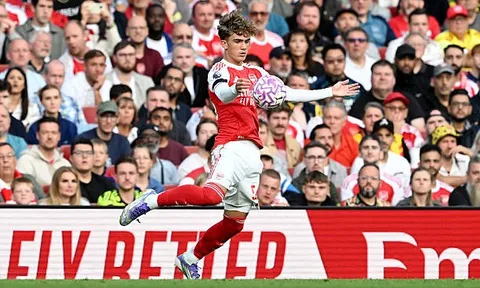 Arsenal và bài toán bảo vệ Max Dowman