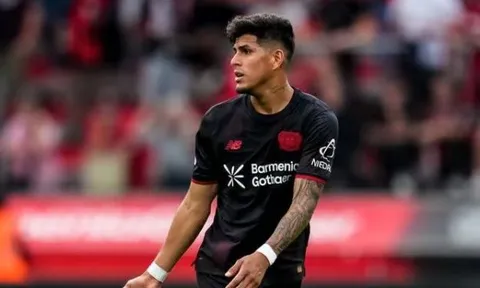 Arsenal ráo riết dọn đội hình, hướng tới bom tấn Hincapie