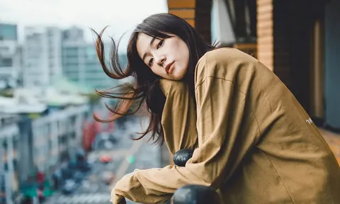 Đàn bà khôn âm thầm làm 3 việc này, không cần quản, chồng cũng tự mê đắm, chung thuỷ