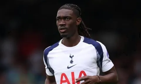 Bị HLV Thomas Frank gạch tên, Yves Bissouma sắp chia tay Tottenham