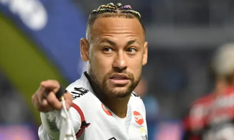 Bị loại khỏi tuyển Brazil, Neymar phá vỡ im lặng