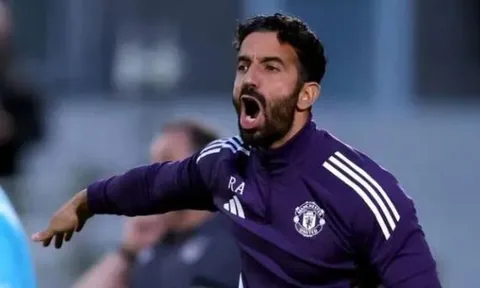 Sự thờ ơ và mất niềm tin của CĐV Manchester United đẩy Amorim vào thế khó