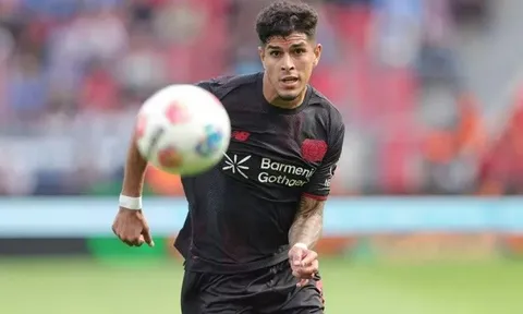 Arsenal đưa ra đề nghị 45 triệu bảng cho Hincapie