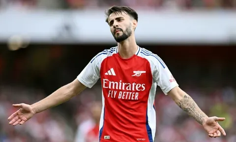 Arsenal đón tin vui khi Newcastle tiến gần chữ ký của Woltemade