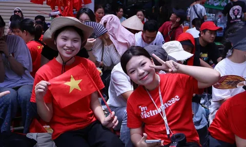 Người không dùng tài khoản ngân hàng có được nhận 100.000 đồng quà 2/9 hay không?