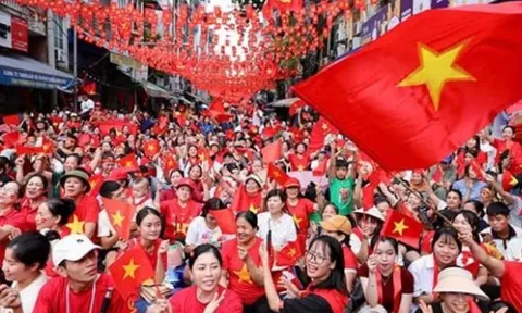 Chính phủ quy định tặng quà 100.000 đồng dịp Quốc khánh: Nhận 1 lần theo hộ gia đình
