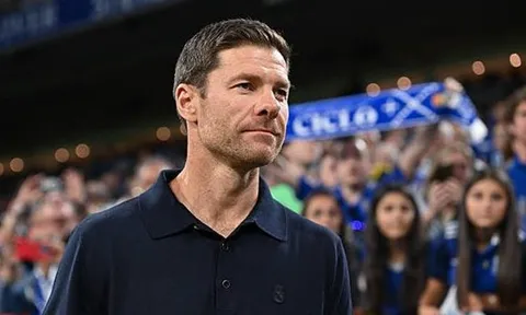 Xabi Alonso bảo vệ Mbappe, khẳng định chưa hài lòng với VAR