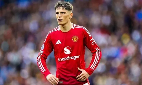 MU bán Garnacho cho Chelsea, lọt top kỷ lục CLB