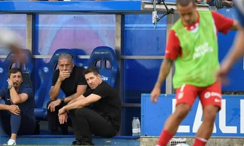Atletico Madrid: 2 ngày để cứu vãn khởi đầu mùa giải