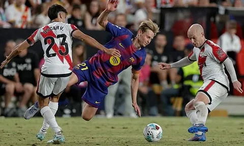 Hòa Vallecano, De Jong chỉ ra vấn đề của Barcelona