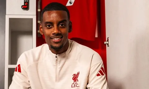 Chuyển nhượng Liverpool: Kỷ lục 446 triệu bảng; Vượt qua luật PSR ra sao?