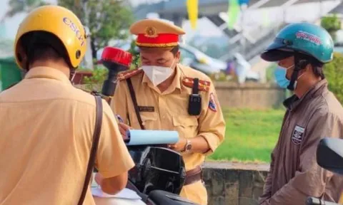 CSGT siết chặt xử phạt: Xe máy không đáp ứng điều kiện này có thể bị phạt hơn 10 triệu đồng