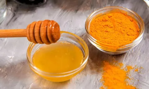 Uống nghệ mật ong có hại có 6 nhóm người này