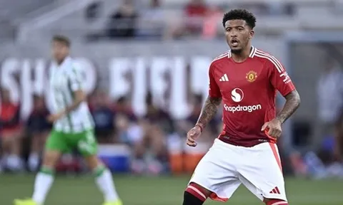 Thực hư tin Todd Boehly chỉ trích Jadon Sancho vô kỷ luật sau khi rời MU