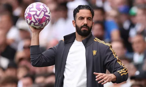 Xem thống kê 3 trận, CĐV Man Utd có chung quan điểm về hệ thống của Amorim