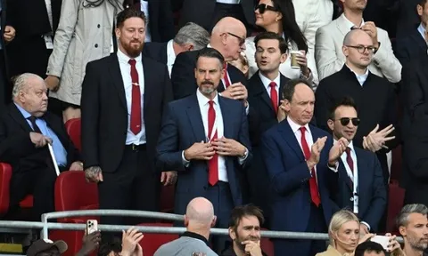 Josh Kroenke và những thay đổi quan trọng tại Arsenal