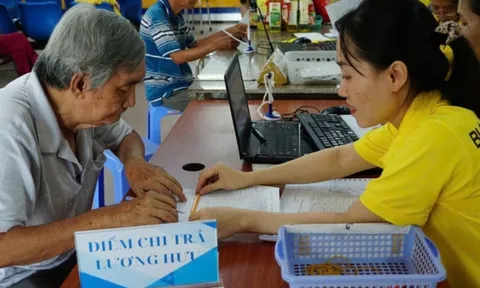 Đóng BHXH đủ 25 năm, nghỉ hưu năm 2025, nhận lương mỗi tháng bao nhiêu?