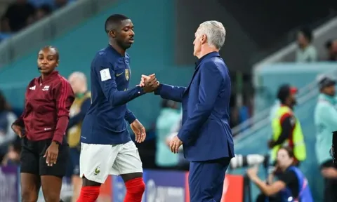 Dembele gặp chấn thương, HLV Deschamps giải thích về quyết định thay người