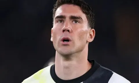 Milan tái khởi động thương vụ Vlahovic, mức lương cực cao