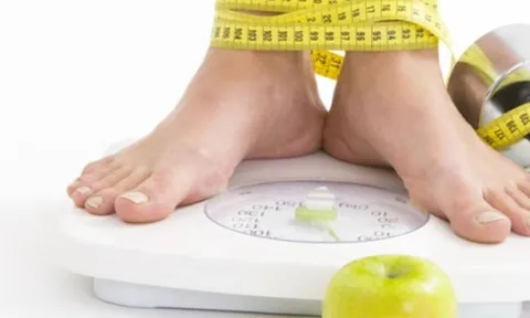 5 nguyên nhân gây tăng cân bất ngờ hơn cả ăn nhiều và ít vận động nhưng nhiều người không biết